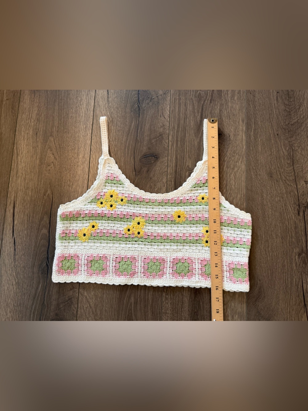 Good Luck Gem Crochet Floral Tank Top size M Boho Cottagecore Granny Square - Picture 6 of 8